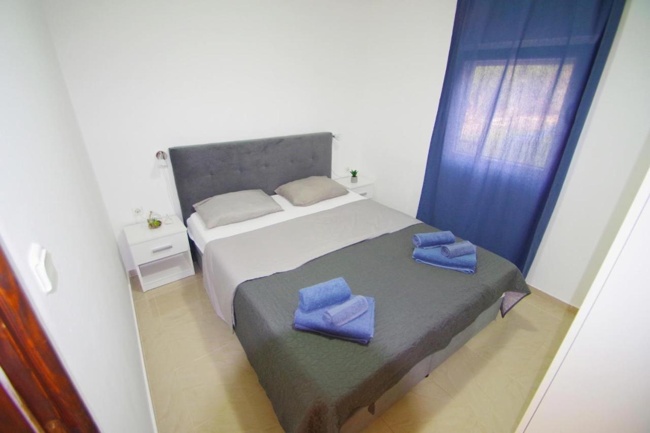 Apartment Pineta In Village Valbandon Exterior photo